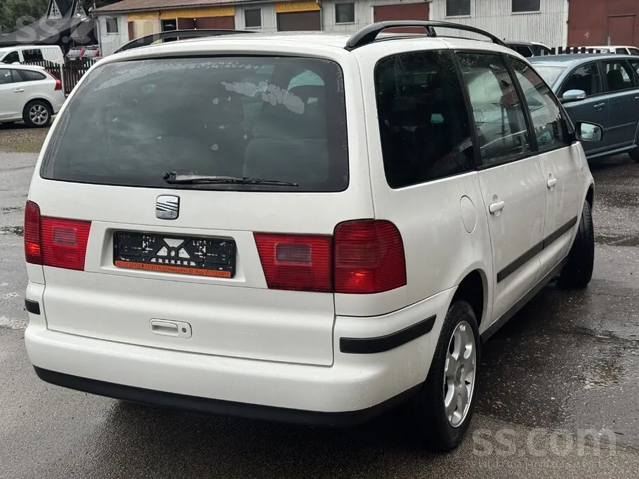 Seat Alhambra 2009 photo 5