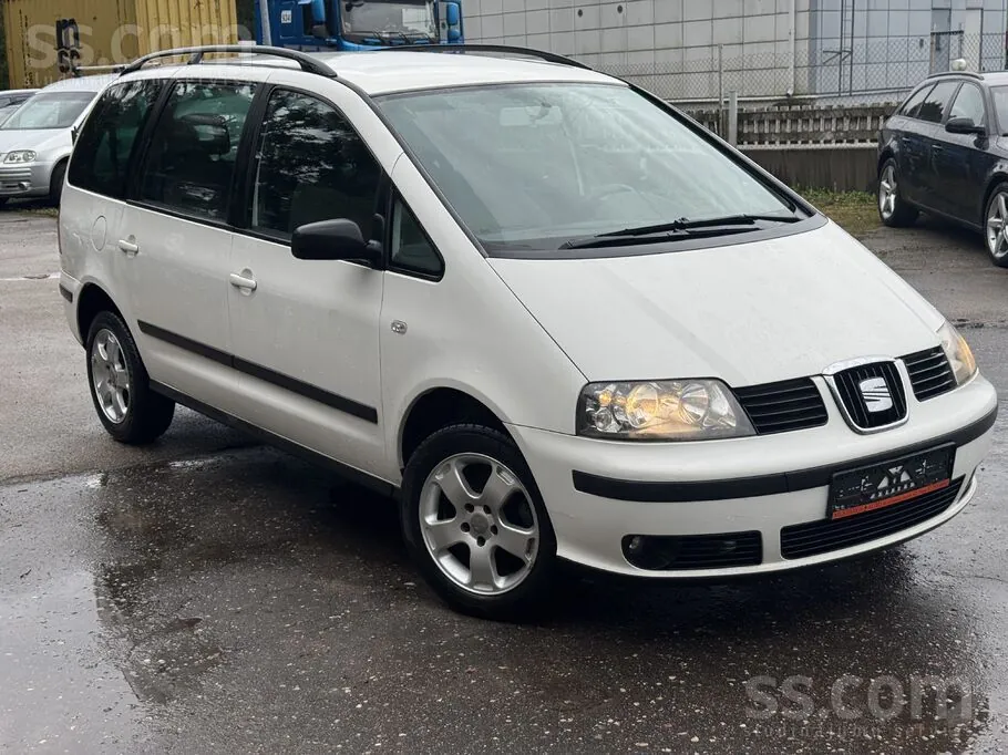 Seat Alhambra 2009 photo 3