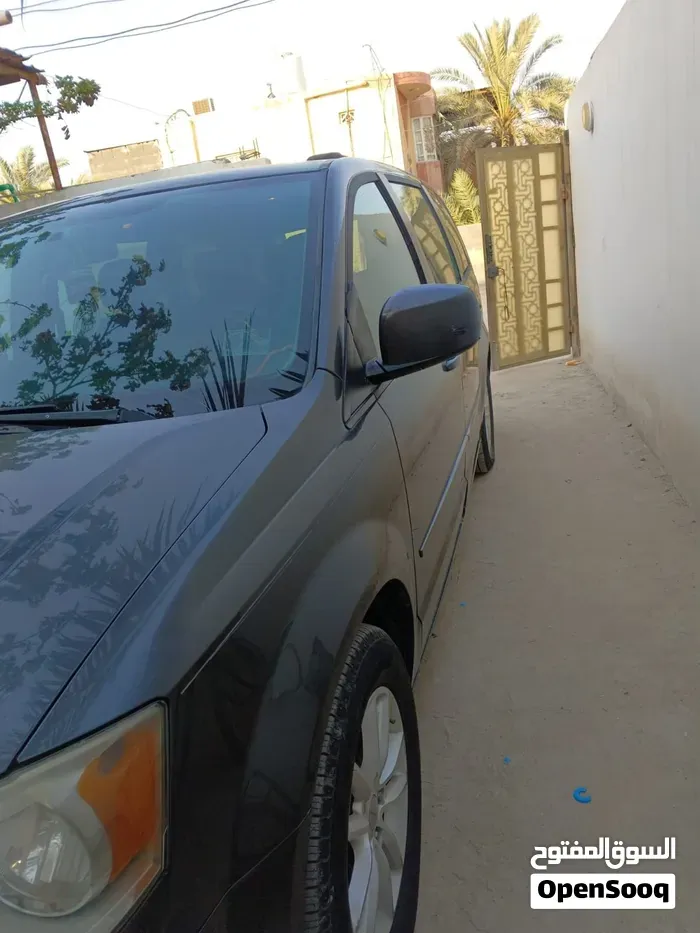 Dodge Caravan 2016 photo 3