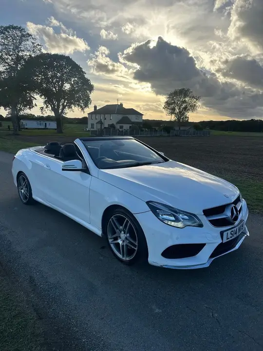 Mercedes-Benz E-Class Cabriolet 2014 photo 2