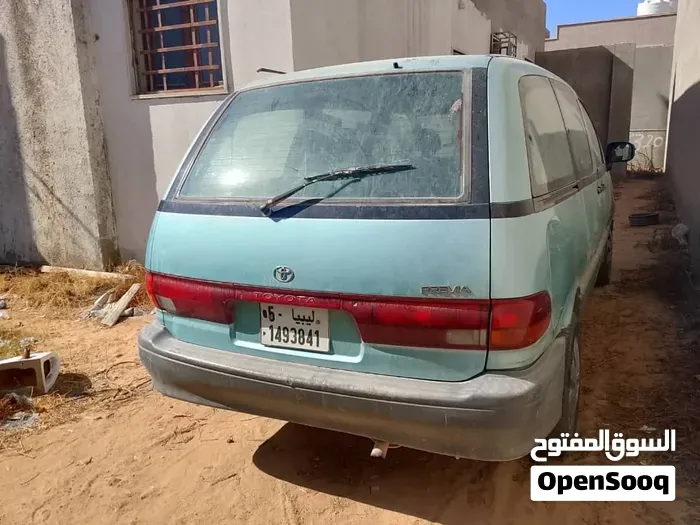 Toyota Previa 1995 photo 3