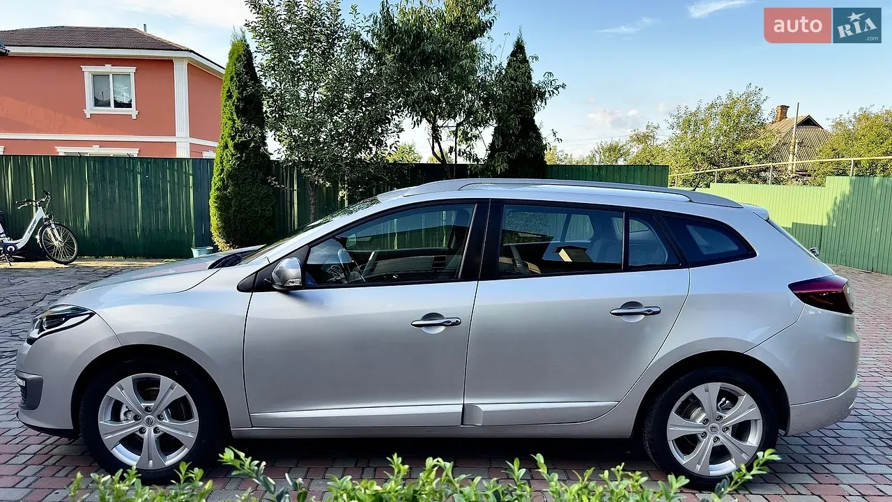 Renault Megane 2015 photo 3