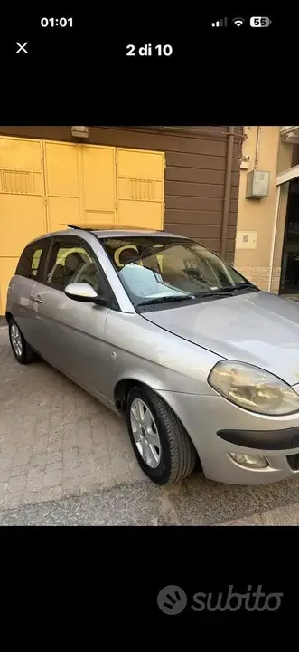 Lancia Ypsilon