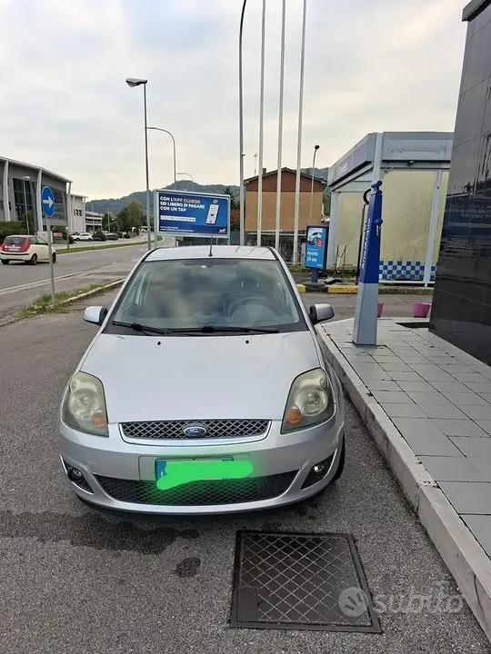 Ford Fiesta 2008 photo 3