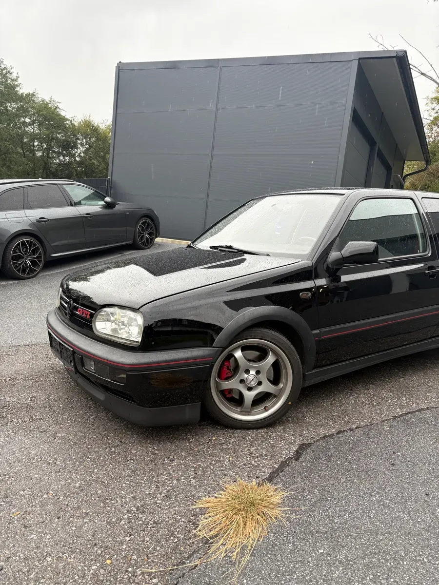Volkswagen Golf 1996 photo 2