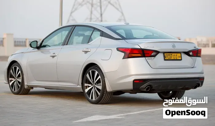 Nissan Altima 2019 photo 2