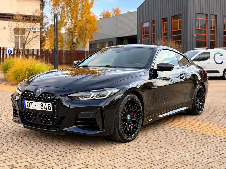 BMW M440I