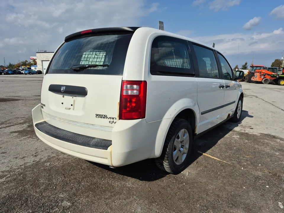 Dodge Grand Caravan 2010 photo 5