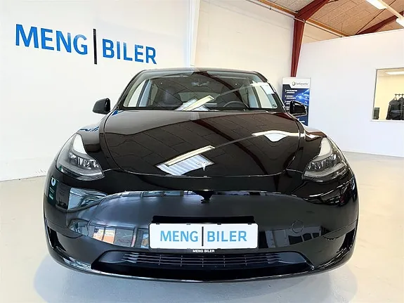 Tesla Model Y 2023 photo 3