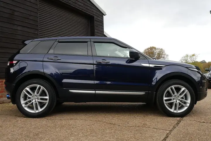 Land Rover Range Rover Evoque 2017 photo 4