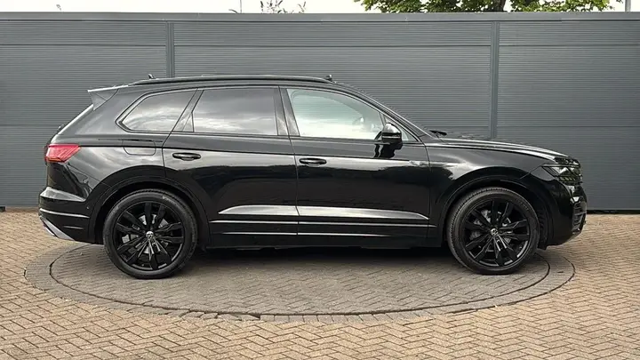 Volkswagen Touareg 2023 photo 4