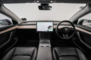 Tesla Model 3 2021 photo 4