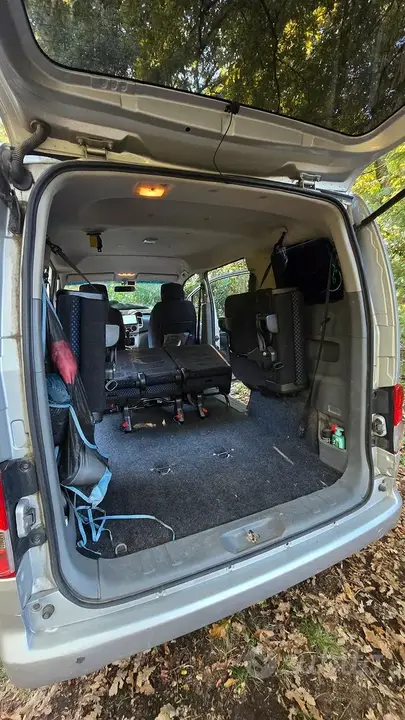 Nissan Evalia 2012 photo 4