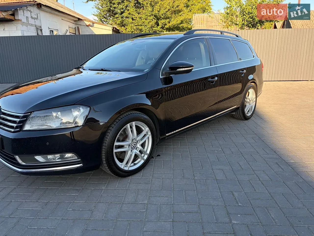 Volkswagen Passat 2011 photo 5