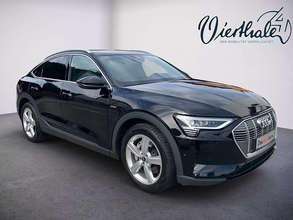 Audi E-Tron 2021 photo 2
