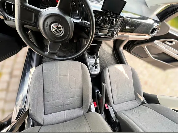 Volkswagen Up 2013 photo 5
