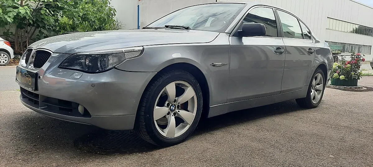 BMW 5 Series 2006 photo 2