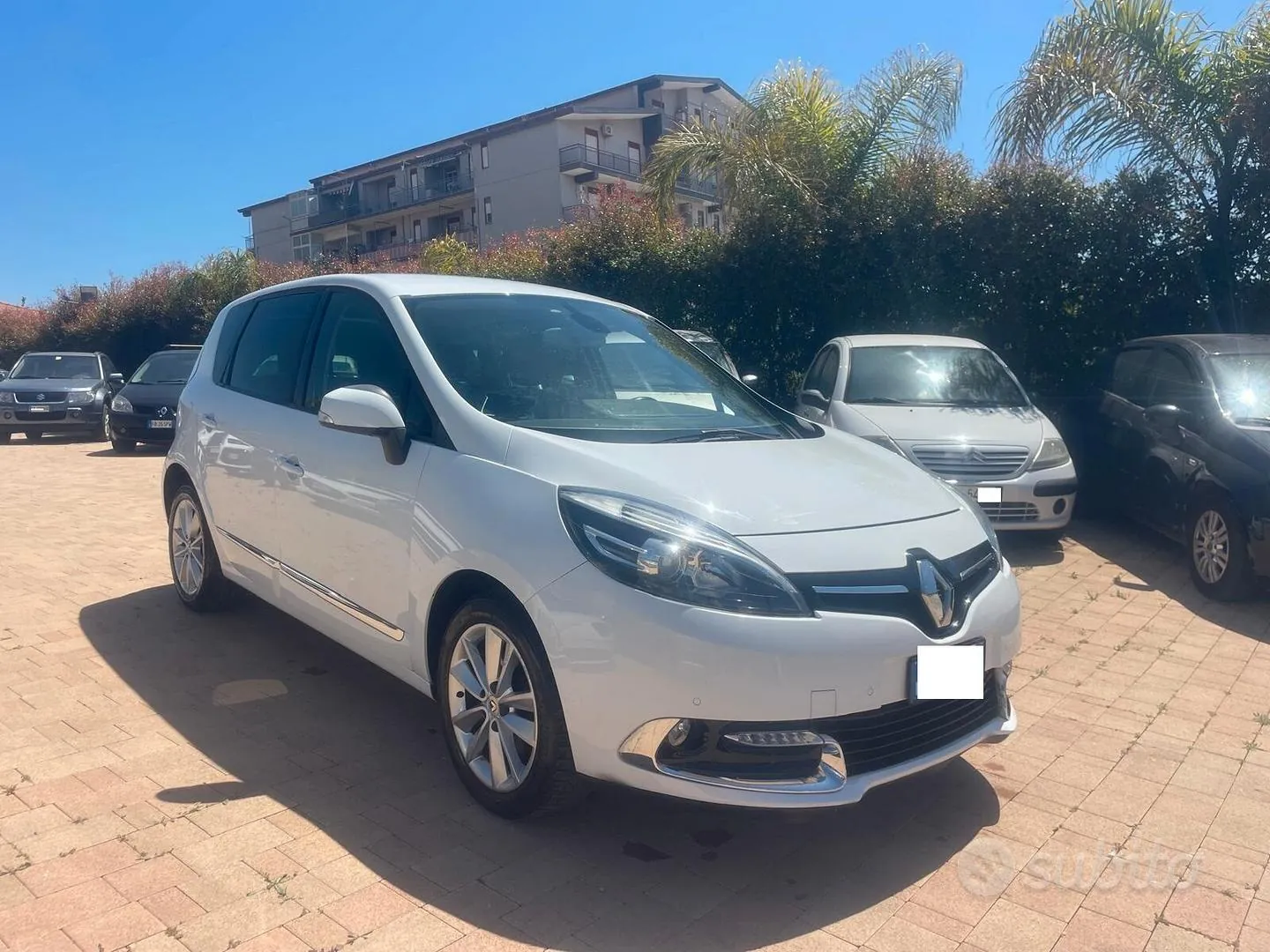 Renault Scenic 2014 photo 4