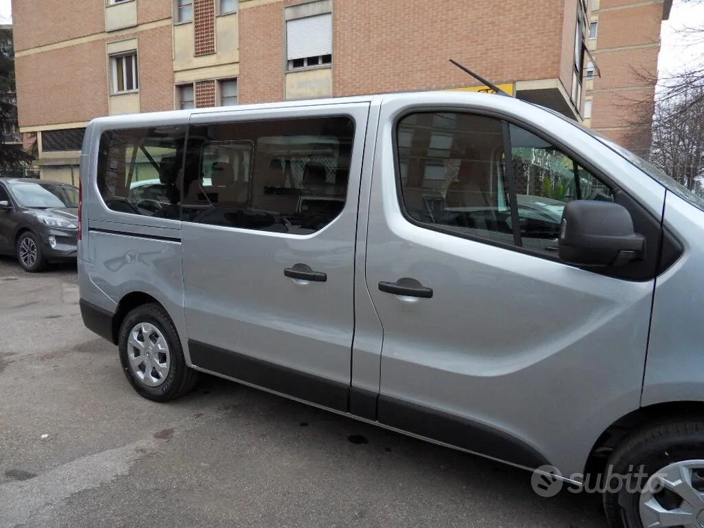 Renault Trafic 2024 photo 3