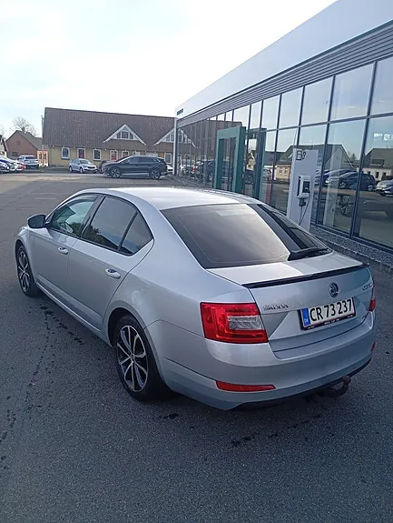 Skoda Octavia 2013 photo 4