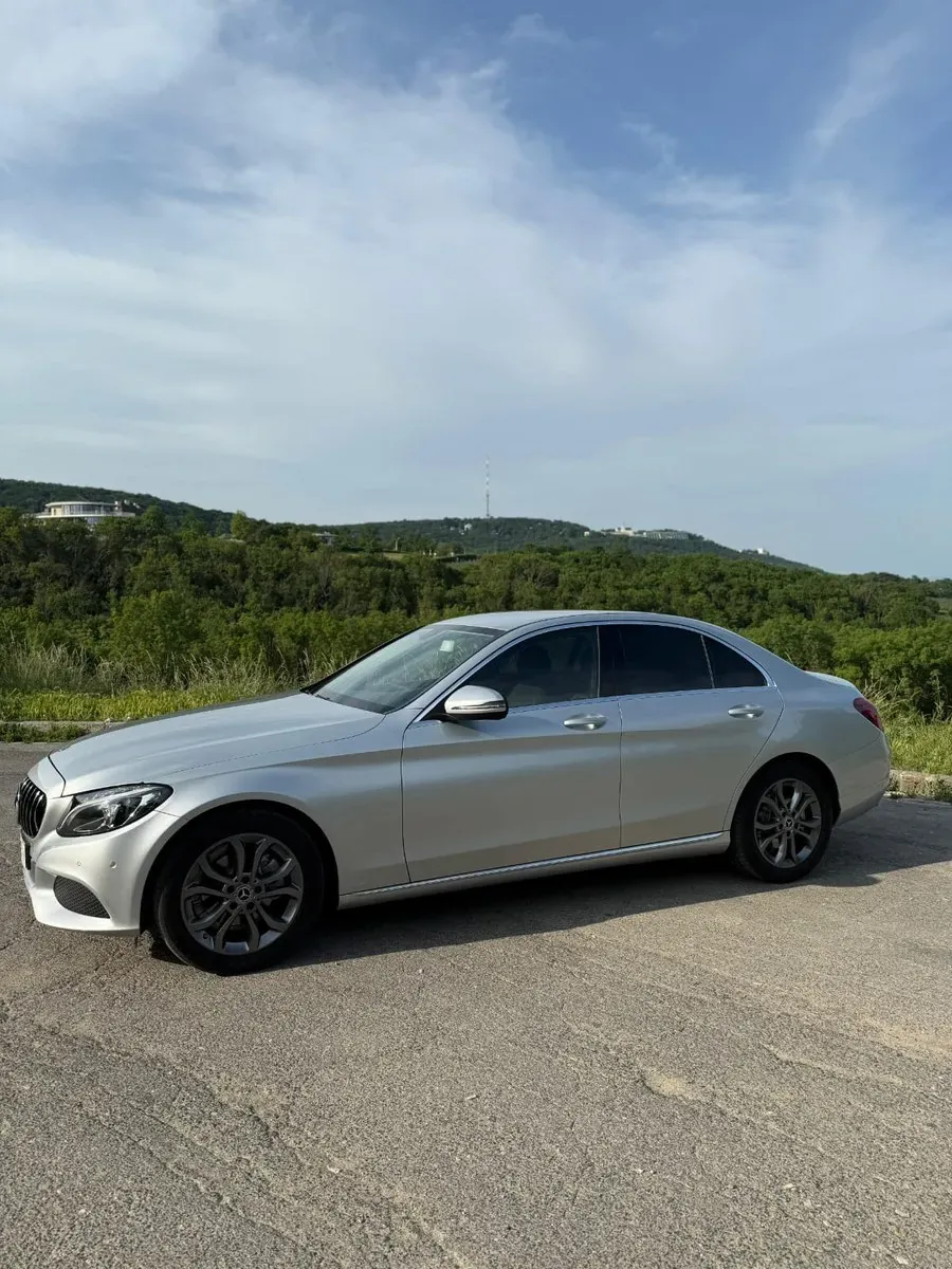 Mercedes-Benz C-Class 2016 photo 3