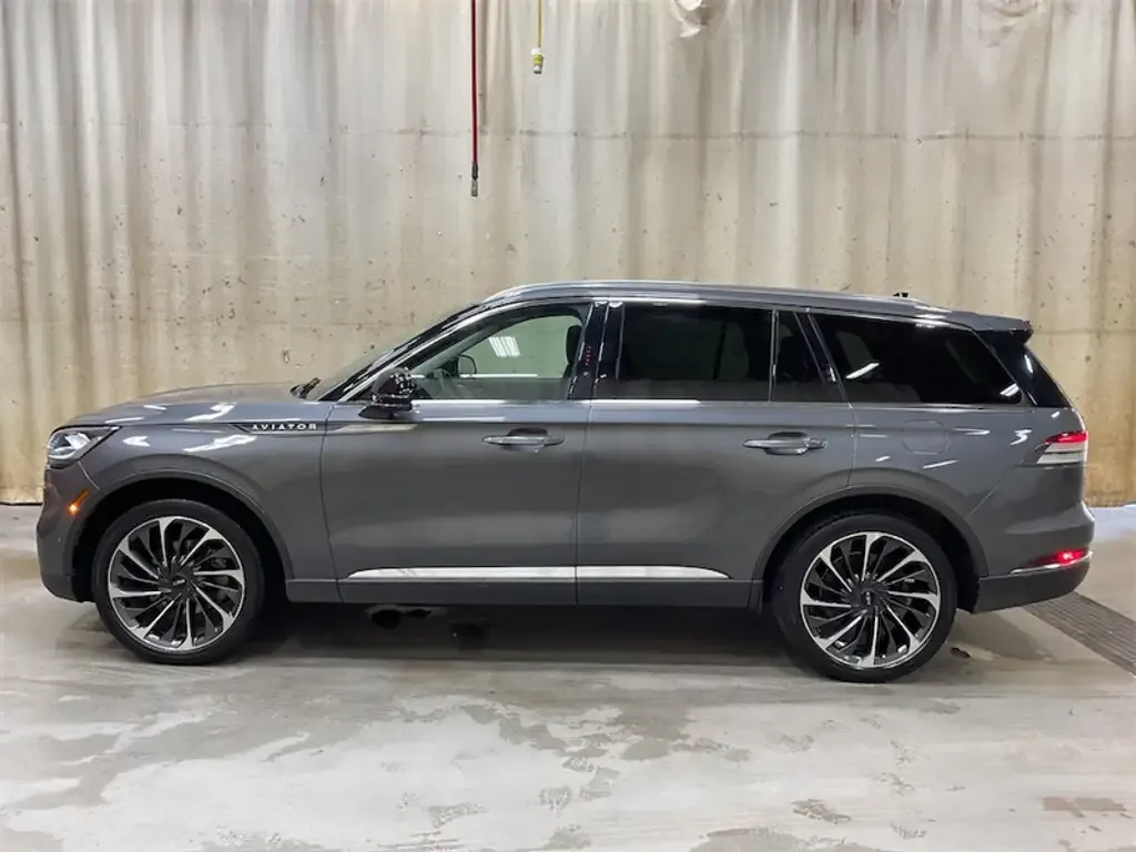 Lincoln Aviator 2022 photo 2