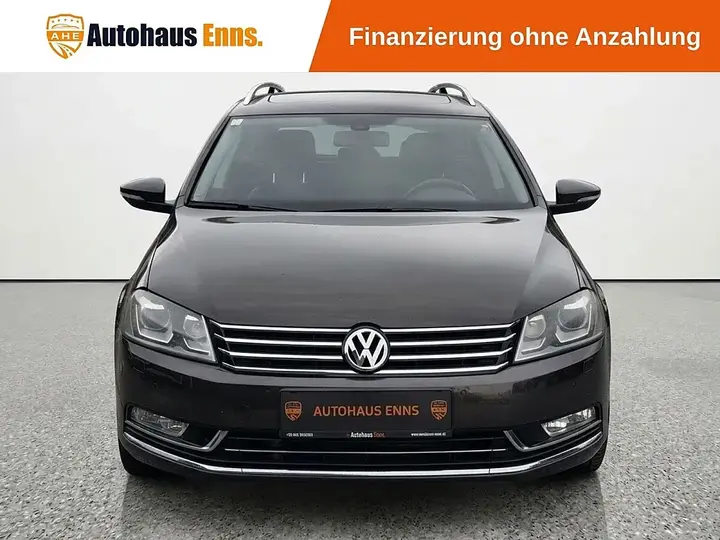 Volkswagen Passat 2012 photo 2