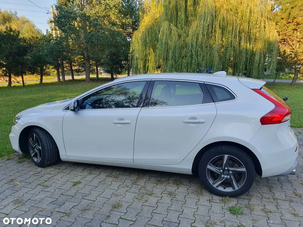 Volvo V40 2015 photo 4