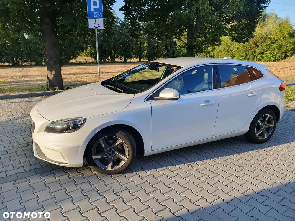 Volvo V40 2015 photo 3