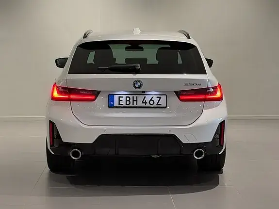 BMW 330E 2026 photo 4