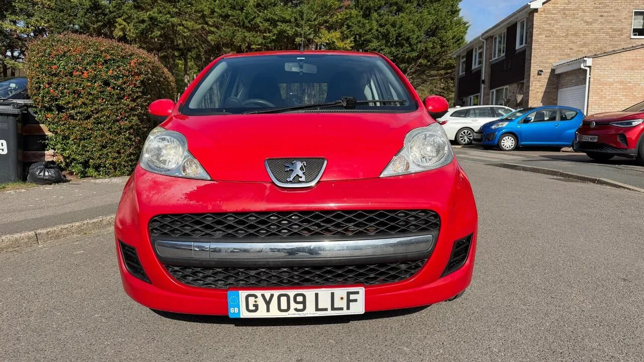 Peugeot 107 2009 photo 2