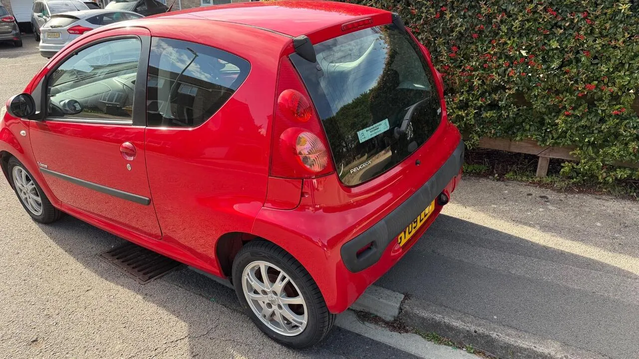 Peugeot 107 2009 photo 3