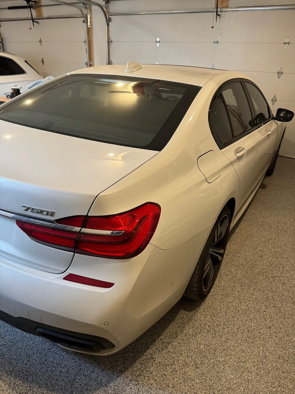BMW 750I 2018 photo 5