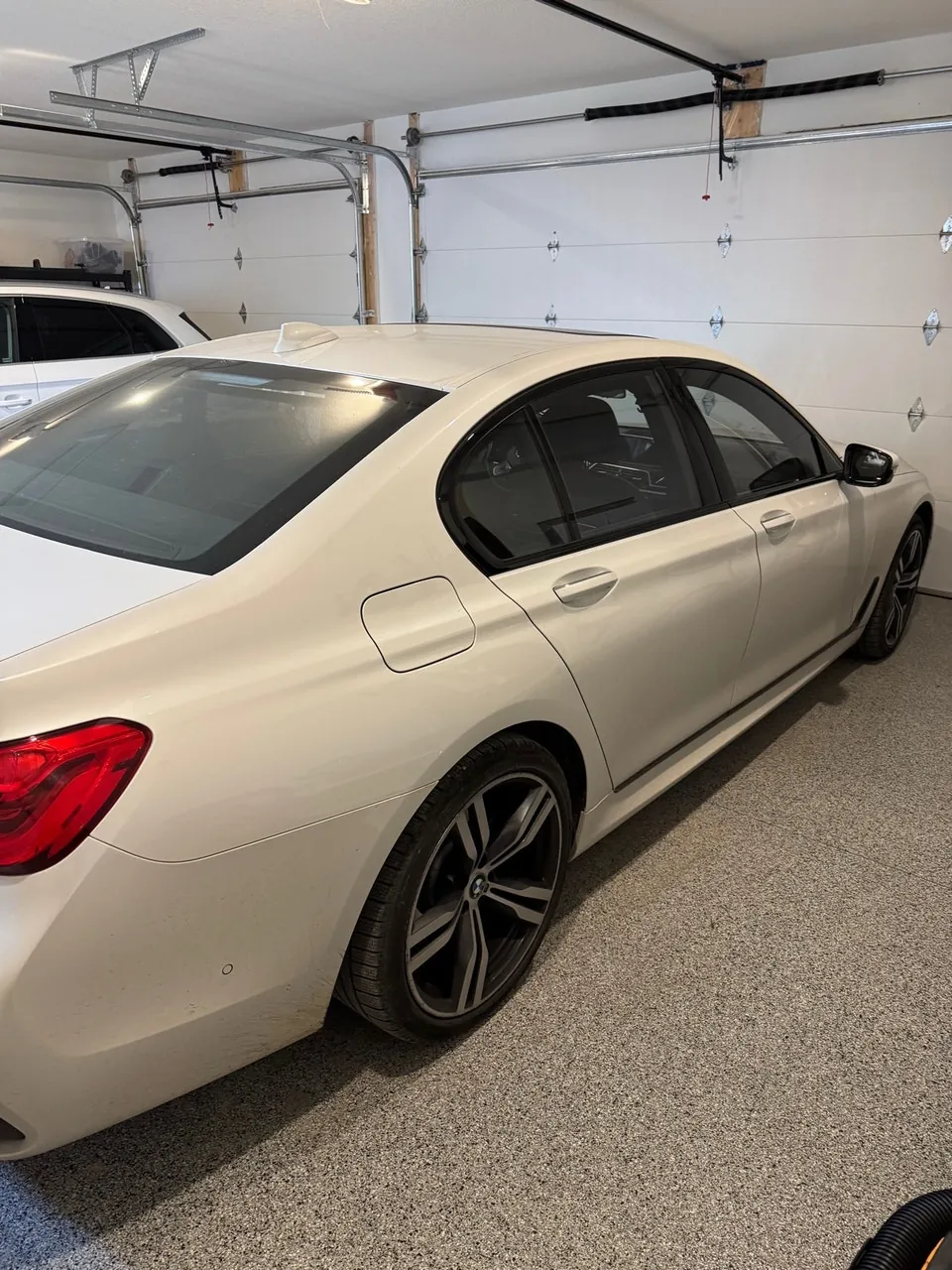 BMW 750I 2018 photo 4