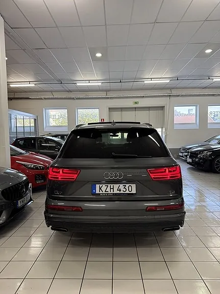 Audi Q7 2016 photo 5