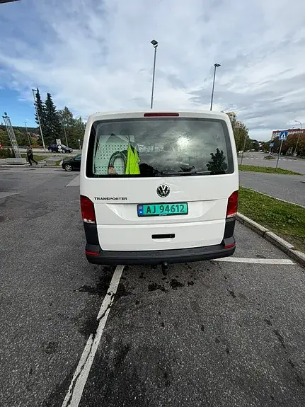 Volkswagen Transporter 2022 photo 2