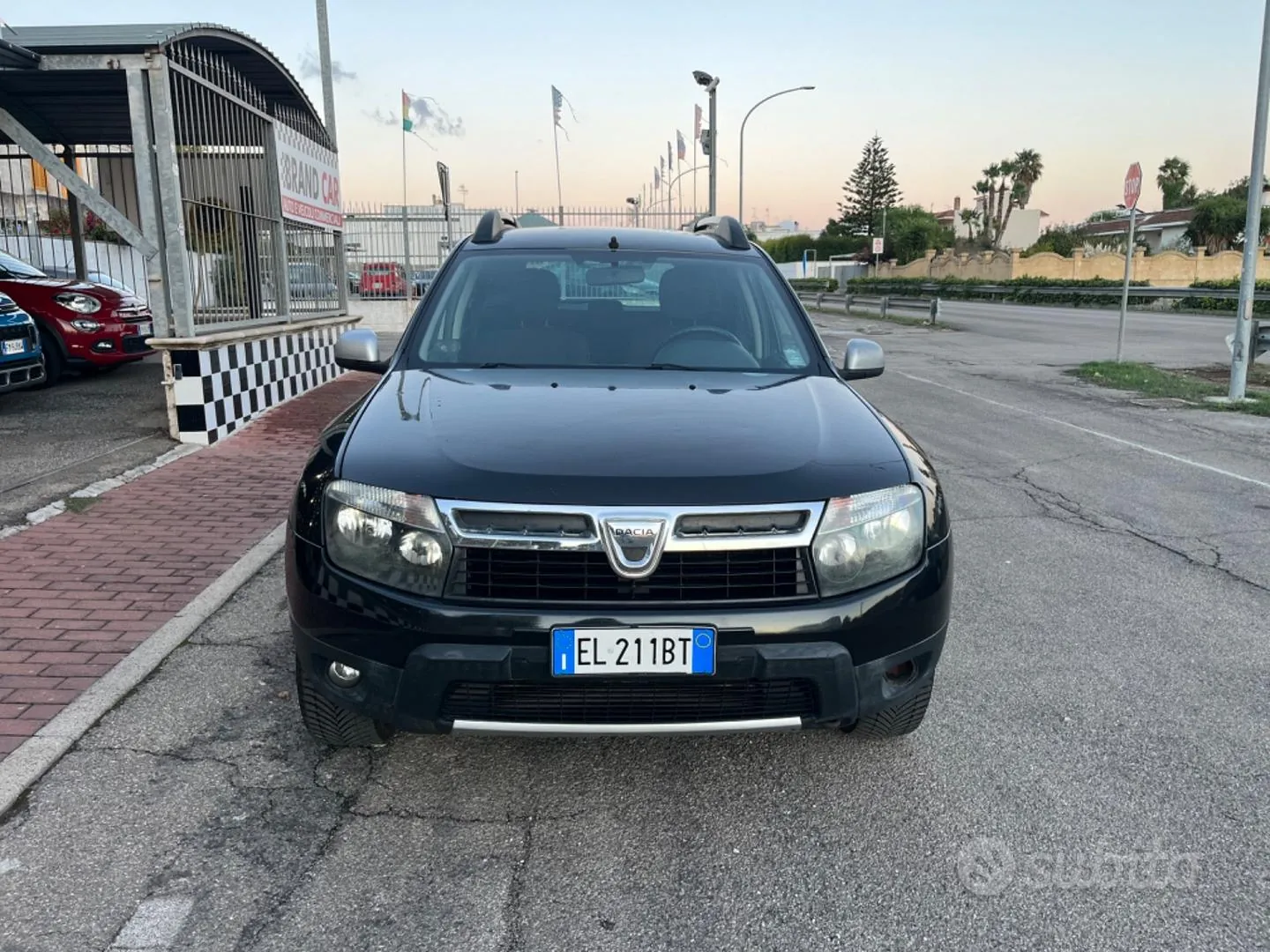Dacia Duster 2011 photo 2