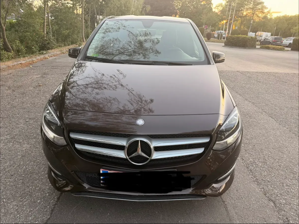 Mercedes-Benz B-Class 2015 photo 3