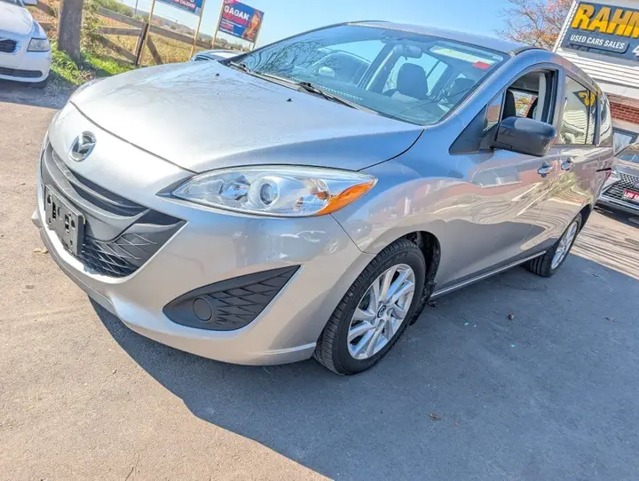 Mazda Mazda5 2013 photo 4
