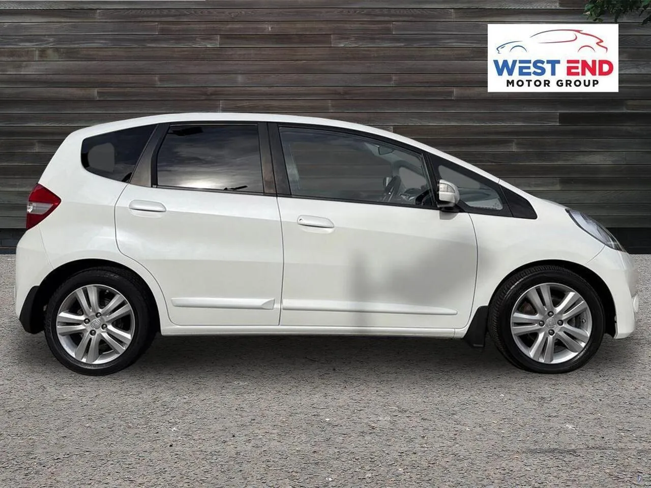 Honda Jazz 2015 photo 2