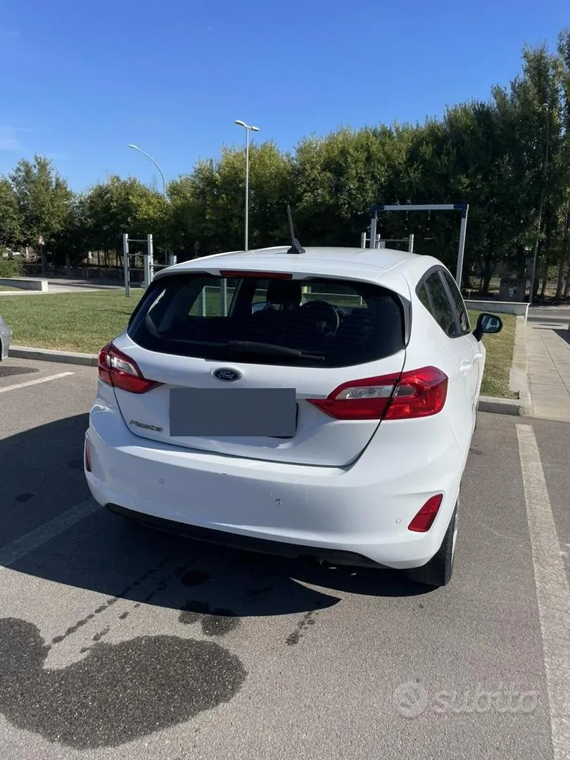 Ford Fiesta 2021 photo 2