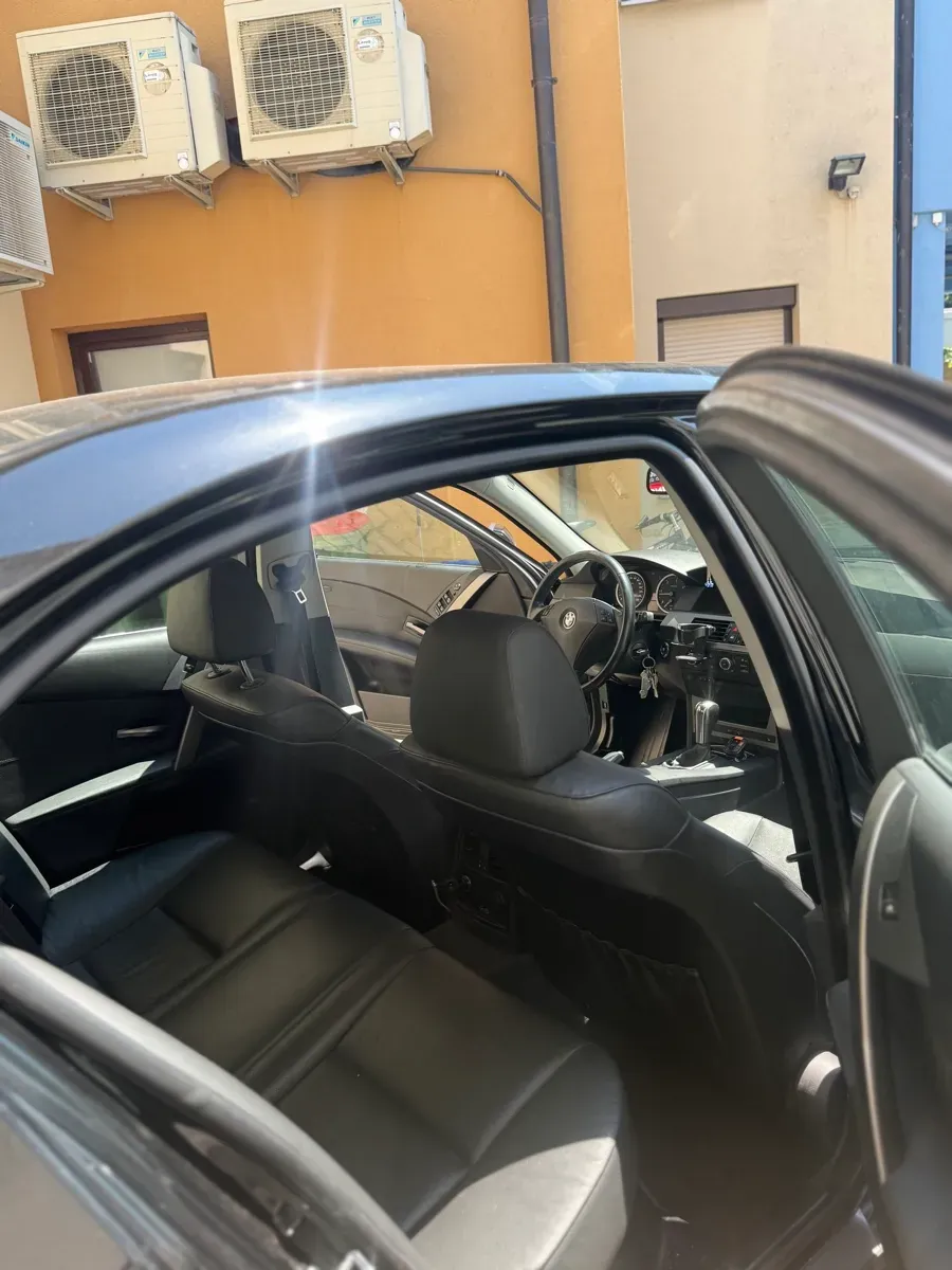 BMW 5 Series 2007 photo 2