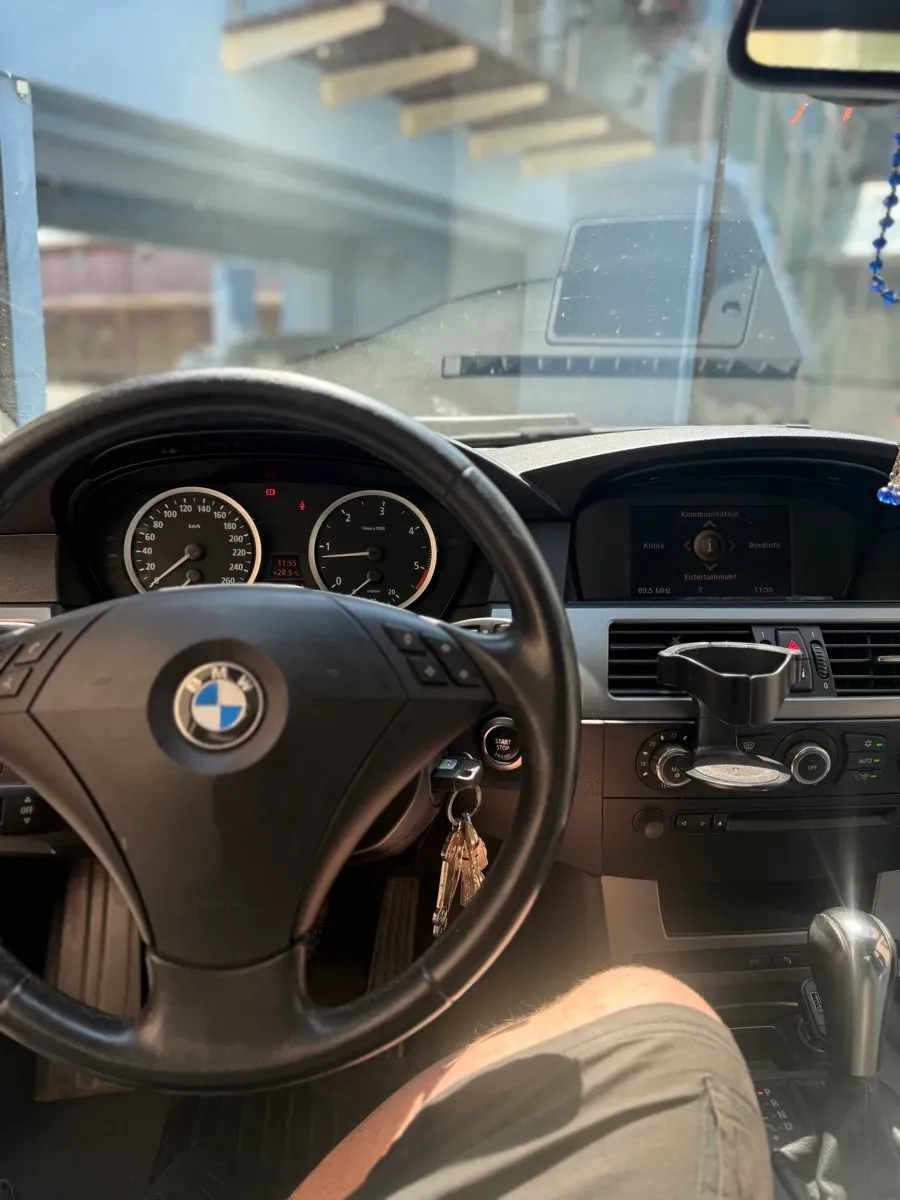 BMW 5 Series 2007 photo 3