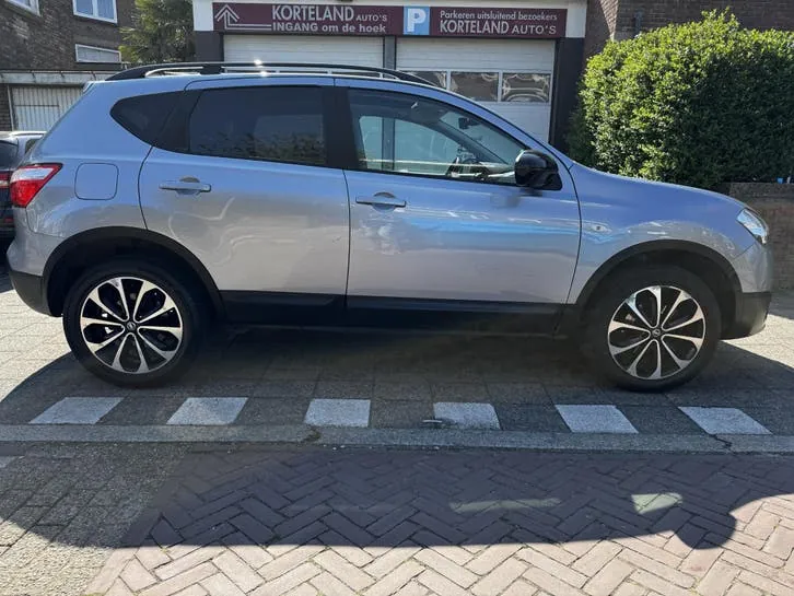 Nissan Qashqai 2013 photo 2