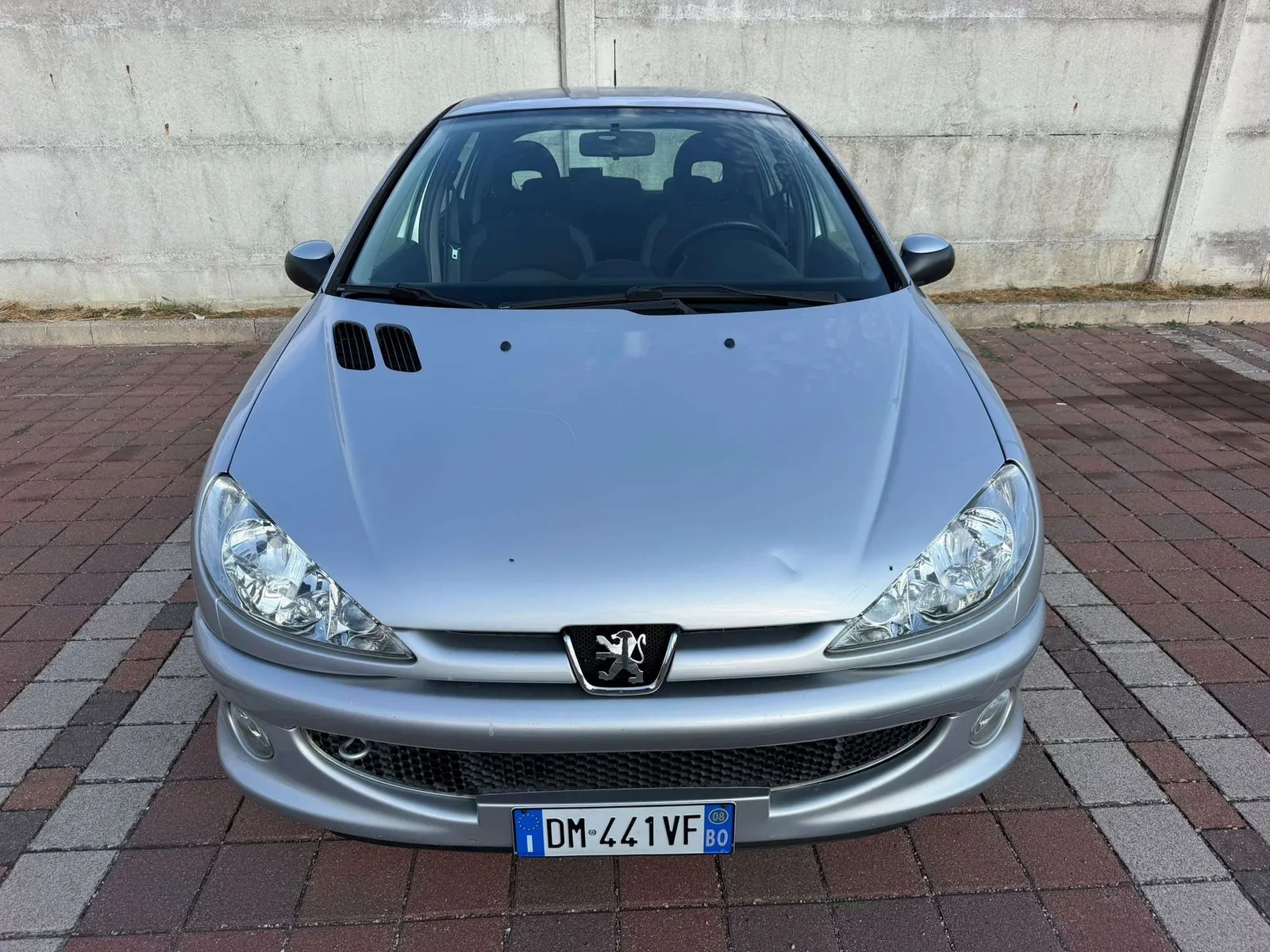 Peugeot 206 2008 photo 2