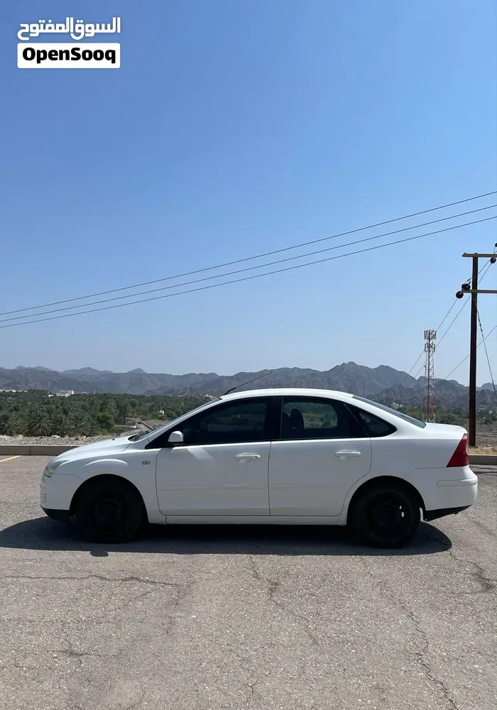Ford Focus 2005 photo 2