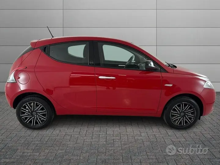 Lancia Ypsilon 2021 photo 3