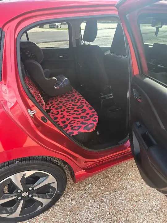 Suzuki Swift 2024 photo 4