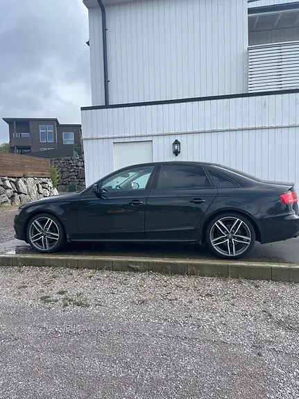 Audi A4 2011 photo 3