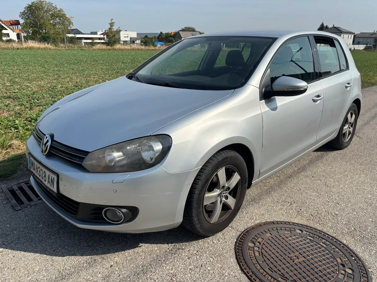 Volkswagen Golf 2012 photo 3